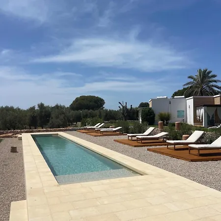Casa Vacanze La Corte מלון דירות